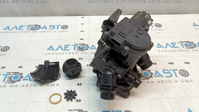 Корпус термостата Audi A4 B9 17-25 2.0T течет