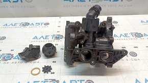Корпус термостата Audi A4 B9 17-25 2.0T течет