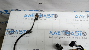 Проводка заднего бампера Audi Q5 80A 18-20 под парктроники, датчик открывания двери багажника ногой и BSM, треснут корпус фишки
