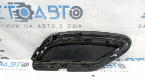 Решетка заднего бампера левая Audi Q5 80A 18-20 структура, треснута, отсутствует фрагмент, надломано крепление