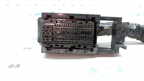 Фишка на блок ECU компьютер двигателя Land Rover Range Rover Velar 18-23 2.0T AJ200 фиолетовая
