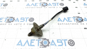 Prima sondă lambda hibridă Honda Accord 18-22 2.0 este îndoită.