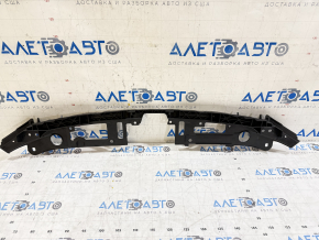 Крепление решетки радиатора верхнее Mazda 3 14-16 BM дорест