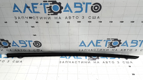 Молдинг лобового стекла правый Audi A3 8V 15-20 4d, 5d