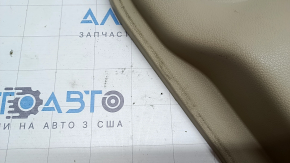 Panou decorativ ușă spate dreapta Nissan Rogue 17-20 bej cu inserție din plastic negru, cotiera piele bej, uzată