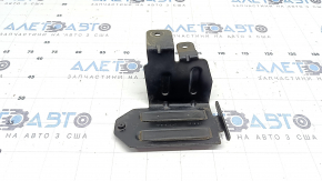 Кронштейн масляного охладителя АКПП Land Rover Range Rover Velar 18-23 2.0T, 3.0T, 5.0T