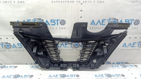 Решетка радиатора grill Nissan Rogue 17-18 под камеру, под радар, под квадратную эмблему, без эмблемы, сколы, царапины