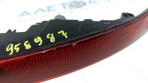 Reflector bara spate dreapta pentru Porsche Cayenne 19-26 (crăpături, ciobiri, zgârieturi)