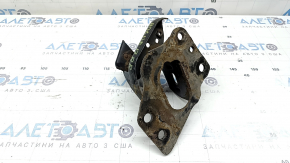 Кронштейн цапфы задний правый Nissan Rogue 14-20 под распорку, Japan built, Usa built, ржавый