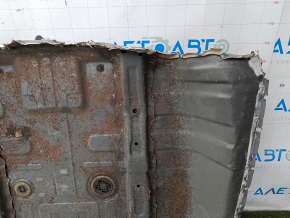 Portbagajul modelului Honda CRV 23-26 HEV este găurit