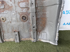Portbagajul modelului Honda CRV 23-26 HEV este găurit