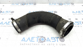 Conductă intercooler stânga sus pentru admisie Porsche Cayenne 19-26 3.0T, cauciuc