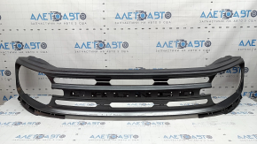 Grila radiatorului Ford Bronco Sport 2021-2026 este ciobită.