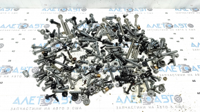 Set incomplet de accesorii sub capotă pentru Porsche Cayenne 19-26