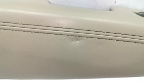 Подлокотник обшивки двери карточки передней левой Jeep Grand Cherokee WK2 14-21 кожа бежевая, тычки