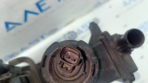 Suport defect pentru absorbant canistră de cărbune Mazda CX-5 17-25 2.5T, 22-25 2.5T