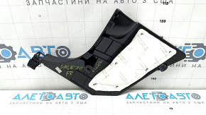 Накладка передней стойки нижняя правая Kia Sportage 17-22 черная, потерта