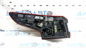Zgârieturi la lumina de pe aripa exterioară dreapta Nissan Rogue Sport 20-22