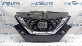 Grilă radiator Nissan Rogue Sport 20-22 fără cameră, plasticul a devenit alb, crăpat, ciobit, zgâriat, găuri care nu provin din fabrică