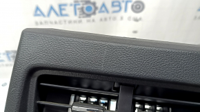 Накладка центральной консоли задняя Ford Edge 15-24 черная, с дефлектором, под прикуриватель, с розеткой, царапины