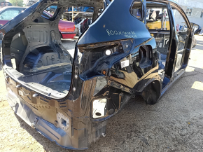 Aripă spate dreapta Nissan Rogue Sport 20-22 pe caroserie, negru, bare de protecție