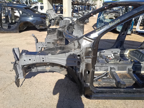 Panou lateral stânga față al unui Nissan Rogue Sport 17-22, negru, lovit