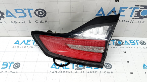 Фонарь внутренний крышка багажника правый Ford Edge 19-24 рест, SE SEL, воздух по кромке, в клее, царапины