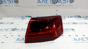 Lampă aripă exterioară dreapta Audi A6 C7 16-18, zgârieturi