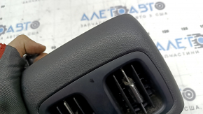 Ornament consolă centrală spate cu deflector de aer Hyundai Tucson 22-26 negru, tip 2, zgârieturi
