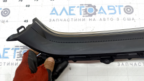Накладка передней панели с дефлектором воздуховода правая Hyundai Tucson 22-24 черная, в копоти