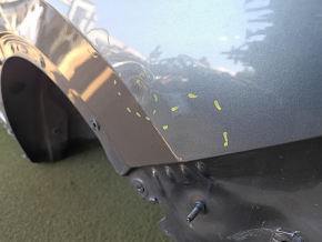 Aripă spate stânga VW Tiguan 18-24 lungă grafit, tăiată cu tăietură, cu stâlp central, lovituri, denivelări