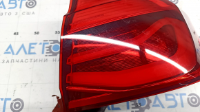 Фонарь внешний крыло правый BMW 3 F30 16-18 светлый, царапины, в клее