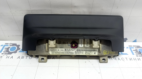 Monitor navigație BMW Seria 3 F30 4D 12-18 8.8", zgârieturi