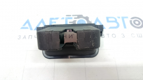 Накладка замка багажника VW Passat b7 12-15 USA черная, потерта