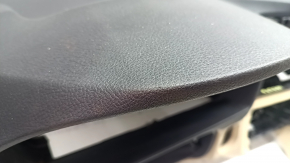 Bord față cu airbag BMW 3 F30 12-18 4p, negru cu bej, fără proeminențe, zgârieturi, plasă ruptă, necesită curățare