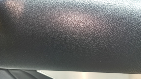Panou ușă stânga față, Mercedes GLC 16-22, piele neagră, pachet AMG, Burmester, cotieră și inserție, piele neagră, ornament gri, cu iluminare din spate, cu mâner, crestături, zgârieturi, necesită curățare