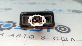 Iluminarea numărului de la ușa portbagajului dreapta Toyota Prius 50 16-