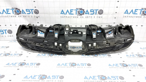 Решетка радиатора grill Toyota Prius 50 16-18 под парктроники