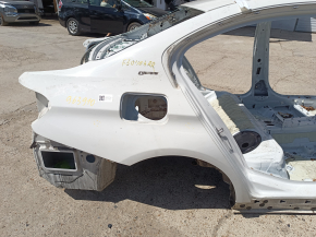 Aripă spate dreapta BMW 3 F30 12-18 PHEV pe caroserie, alb, zgârieturi, denivelări
