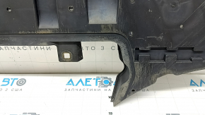 Apărătoarea barei de protecție față de la Volvo XC90 16-26 este uzată