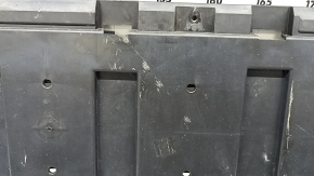 Apărătoarea barei de protecție față de la Volvo XC90 16-26 este uzată