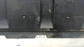 Apărătoarea barei de protecție față de la Volvo XC90 16-26 este uzată