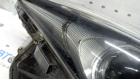 Far stânga față pentru Toyota Prius 50 16-18 LED, necesită lustruire, zgârieturi, suport rupt