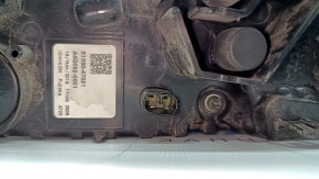 Lampă bară inferioară stânga pentru Toyota Prius 50 16-18 zgârieturi, geam murdar din interior