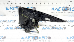 Stop aripa stângă superioară Toyota Prius 50 16-18 zgârieturi, geam murdar din interior