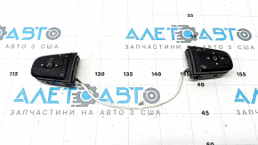 Butoanele de comandă pe volanul Volvo XC90 16-26 sunt zgâriate
