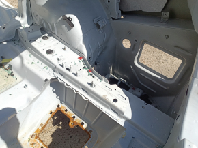 Aripă spate dreapta BMW 3 F30 12-18 PHEV pe caroserie, alb, zgârieturi, denivelări