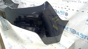 Bara spate este goală și superioară, Chevrolet Volt 16-19, neagră, cu elemente de fixare rupte.