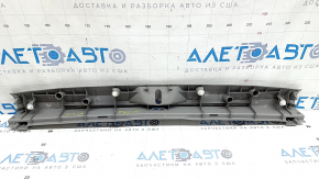 Ornamente portbagaj Toyota Prius V 15-17, gri, zgârieturi