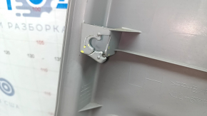 Panou decorativ ușă spate stânga Toyota Prius V 15-17 gri, cotiera piele gri, cu mâner, zgârieturi, element de fixare rupt